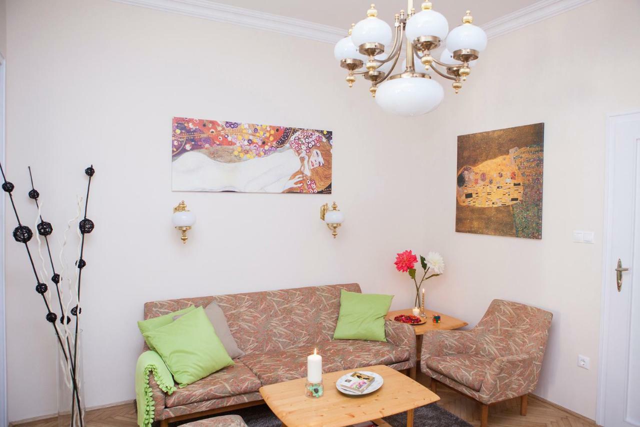 Synagogue View Apartment Budapest Eksteriør billede